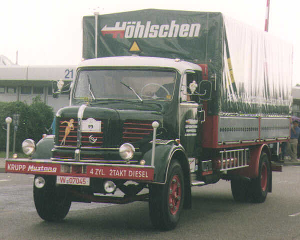 Krupp_Pritsche_Mustang.jpg, 34723 bytes, 07.06.01