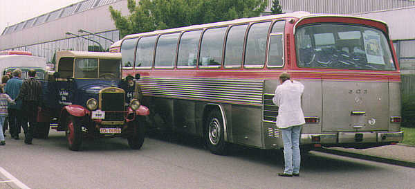 Mercedes_Bus_O302_02.jpg, 29620 bytes, 28.05.01