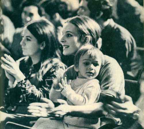 Beim 2. Festival des politischen Liedes in Berlin im Jahre 1971